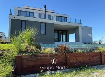 Casa · 346m² · 3 Dormitorios · 1 Cochera · Casa en Venta Al Agua en Los Puentes, Nordelta.