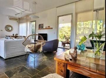 Casa · 185m² · 5 Ambientes · 2 Cocheras · Casa en Venta en Isla del Sol, Rincón de Milberg.