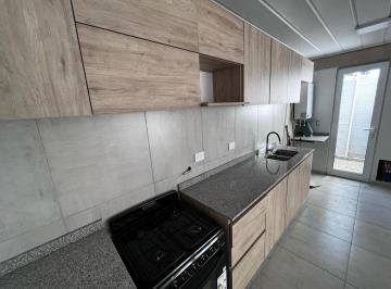 PH · 126m² · 5 Ambientes · 2 Cocheras · Casa en Housing 360 m² - Quinta de Los Nores