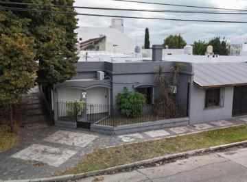 Casa · 140m² · 4 Ambientes · Casa en Quilmes