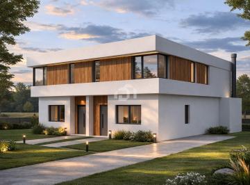 Casa · 147m² · 5 Ambientes · 2 Cocheras · Casa Dúplex en Venta en Spring Park, Pilar, G. B. a. Zona Norte