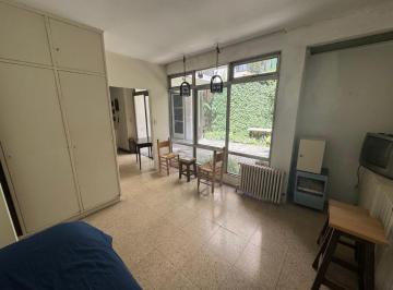 Departamento · 112m² · 5 Ambientes · Depatamento en Venta Recoleta Pb, con Patio Propio, luminoso Rodriguez Peña y Juncal!