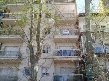 Departamento · 60m² · 3 Ambientes · 2 Dorm. con Quincho y Parrilero - Suipacha 1364 03 - 02