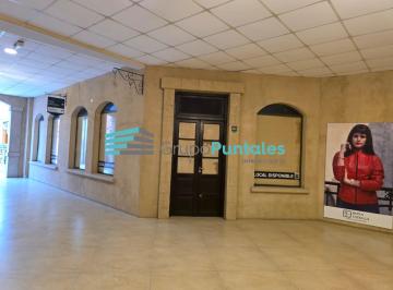 Local comercial · 75m² · Local Comercial en Plaza Canning de 75 m² en Primer Piso Alquiler o Venta