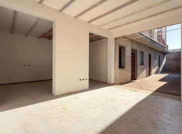 Casa · 175m² · 7 Ambientes · Venta – Casa 3 Dorm. con Cochera y Pileta, Barrio Abasto, Rosario.