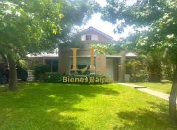 Casa · 165m² · 6 Ambientes · 4 Cocheras · Venta Casa Barrio Maschwitz Privado