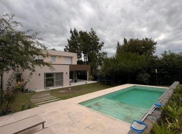 Casa de 9 ambientes, La Calera · Barrio La Cuesta
