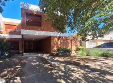 Casa · 210m² · 8 Ambientes · 1 Cochera · Venta Casa Tablada Park 6 Dorm. Apta Credito