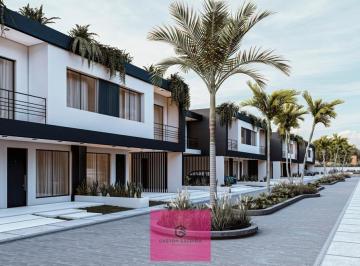 Casa · 129m² · 4 Ambientes · 1 Cochera · Casa en Ituzaingó Norte