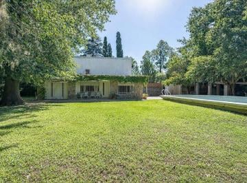 Casa · 90m² · 4 Ambientes · Venta/permuta: Casa 2 Dorm. Desarrollada Sobre un Lote 1800 m². - Roldan