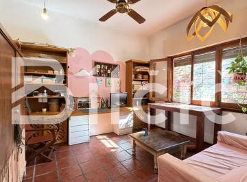 Casa · 102m² · 4 Ambientes · Casa en Venta en Lanús Oeste