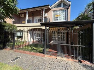 Casa de 5 ambientes, Morón · Casa 5 Ambientes con Pileta en Castelar
