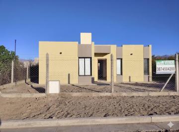 Casa · 450m² · 3 Ambientes · Casa en Venta a Estrenar en Eodistrito - Circunvalaicon Oeste