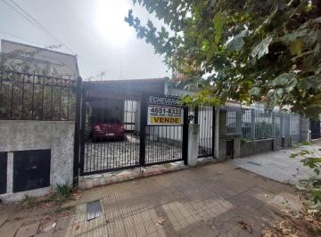 Casa · 50m² · 2 Ambientes · 2 Cocheras · Duplex en Venta en San Justo