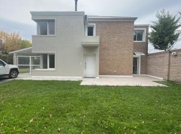 Casa · 175m² · 2 Dormitorios · Casa en Villa Luisa
