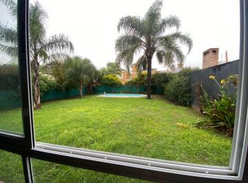 Casa de 8 ambientes, Córdoba · Alquiler Casa 3 Dorm. Jardín Claret