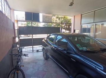 PH de 4 ambientes, Ituzaingó · Casa en Venta de 4 Ambientes, Mas Local en Ituzaingo