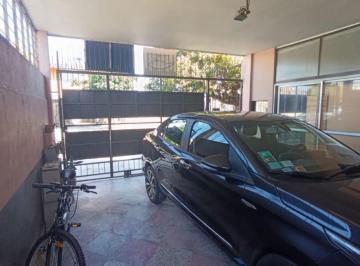 PH · 170m² · 4 Ambientes · 1 Cochera · Casa en Venta de 4 Ambientes, Mas Local en Ituzaingo