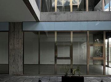 Local comercial · 99m² · Local Comercial de 99 m² en Alquiler en Gorina