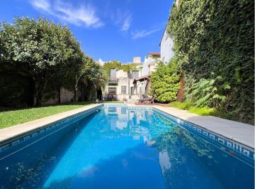 Casa · 696m² · 4 Ambientes · 2 Cocheras · Casa en Venta Doble Frente con Galpon, Independencia 200, Ciudadela