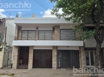 Casa · 205m² · 7 Ambientes · 1 Cochera · Venta Casa en Luis Agote Rosario