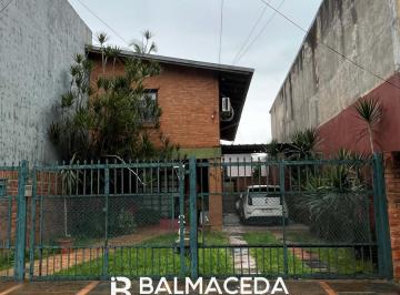 Casa · 202m² · 5 Ambientes · 1 Cochera · Casa en Venta