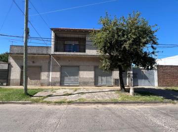 Casa de 3 ambientes, Almirante Brown · Casa + 2 Locales Al Frente | Gran Lote con Pileta | Oportunidad