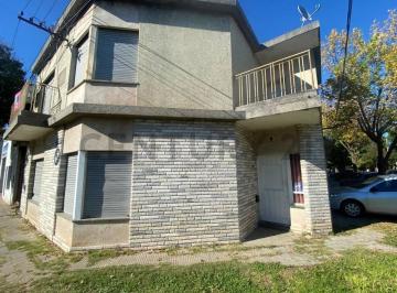 Casa · 135m² · 5 Ambientes · 1 Cochera · Venta Casa de 2 Plantas - 3 Dorm. - Barrio Alvear - Rosario