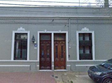 Casa · 150m² · 4 Ambientes · Venta de Casa en San Isidro Apta Desarrollo