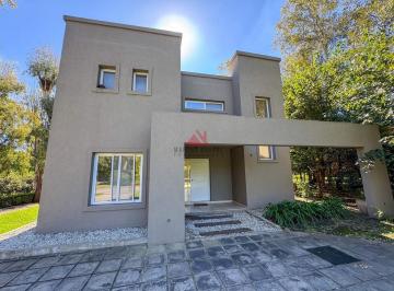 Casa · 170m² · 5 Ambientes · 1 Cochera · Casa en Venta en Los Potrillos, Pilar, G. B. a. Zona Norte