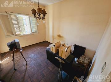 PH · 75m² · 4 Ambientes · PH en Venta Moron - 4 Ambientes