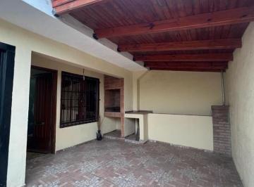 Casa · 141m² · 5 Ambientes · 2 Cocheras · A m Armada Argentina Casa Cuatro Dorm