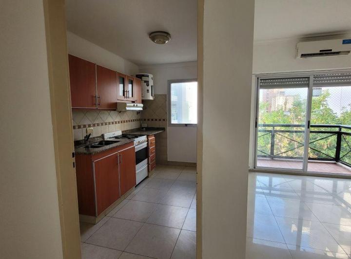 Departamento 2 Ambientes Al Frente con Balcon