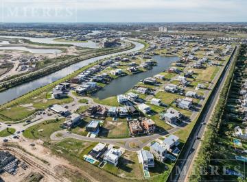 Terreno · 545m² · Lote Interno en Venta en El Barrio Carpinchos, Nordelta