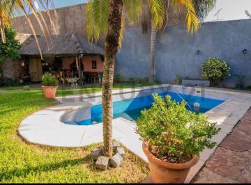 Casa · 86m² · 3 Dormitorios · Casa con Pileta y Quincho | 3 Dorm. | Lote de 236 m² | Loma Hermosa