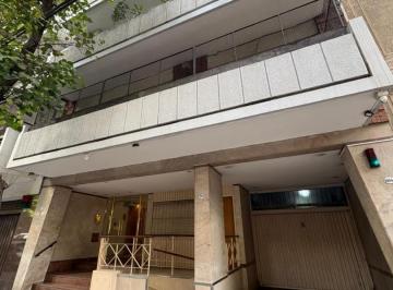 Departamento · 76m² · 4 Ambientes · 1 Cochera · 4 Ambientes con Balcón y Cochera en Parque Centenario