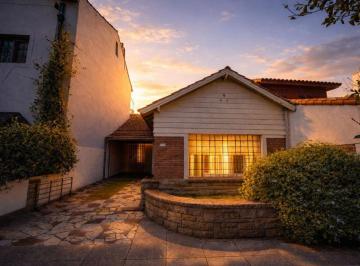 Casa de 5 ambientes, Morón · Casa Chalet en La Mejor Ubicacion de Haedo!
