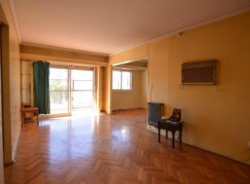 Departamento · 67m² · 4 Ambientes · 1 Cochera · Departamento en Venta en Balvanera, Capital Federal, Buenos Aires