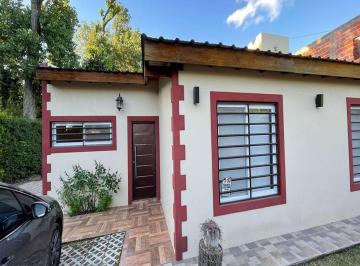 Casa · 65m² · 2 Ambientes · 5 Cocheras · Casa Quinta en Venta - 1 Dormitorio 1 Baño - Cocheras - 774 m² - General Rodríguez