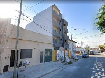 Garage · 16m² · 1 Cochera · Cochera - 16 m² Totales - Descubierta - Sarandi