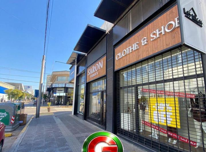 Local comercial · 160m²