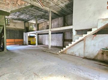 Bodega-Galpón · 304m² · 1 Cochera · Galpón en Venta en Ramos Mejía
