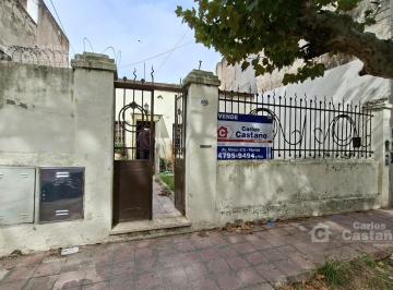 PH · 55m² · 3 Ambientes · PH a Refaccionar en Excelente Ubicación a Una Cuadra de Av Maipú