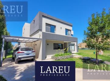 Casa · 206m² · 4 Ambientes · 2 Cocheras · Casa en Venta - Lagoon Pilar