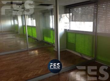 Oficina comercial · 169m² · Alquiler de Oficina en Monserrat