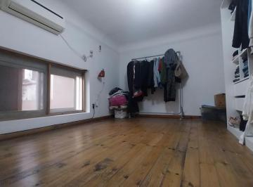 PH · 130m² · 6 Ambientes · PH en Venta - 3 Dorm. 2 Baños - La Plata