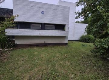 Casa · 227m² · 6 Ambientes · 2 Cocheras · Venta Casa 2 Dorm. con Pileta y Cochera Cubierta - Country Causana