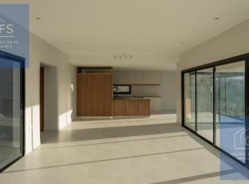 Casa · 390m² · 3 Dormitorios · 2 Cocheras · Extraordinaria Casa de 3 Dorm. a Estrenar en Barrio Privado