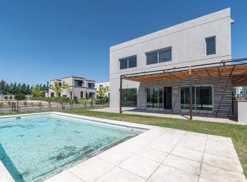 Casa · 250m² · 6 Ambientes · 4 Cocheras · Casa a Estrenar en Carpinchos – Nordelta con Financiación