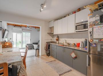 PH · 140m² · 3 Ambientes · 1 Cochera · Venta de Dúplex con Cochera y Parque en Ciudad Evita Apto Crédito